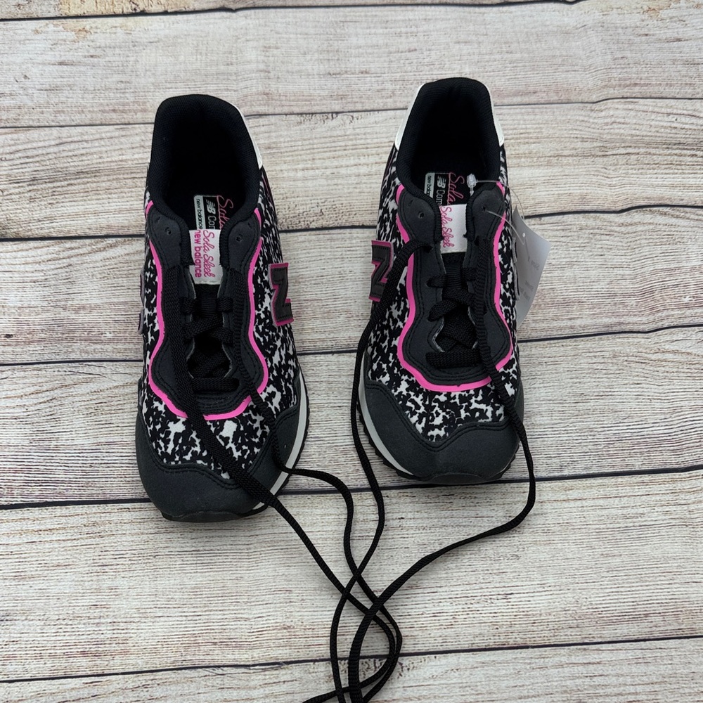 New Balance Black and Pink Patterned Sneakers